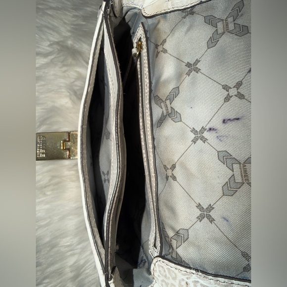 💄RARE💄 Aimee Kestenberg Faux Croco Leather Crossbody Bag - Picture 8 of 14